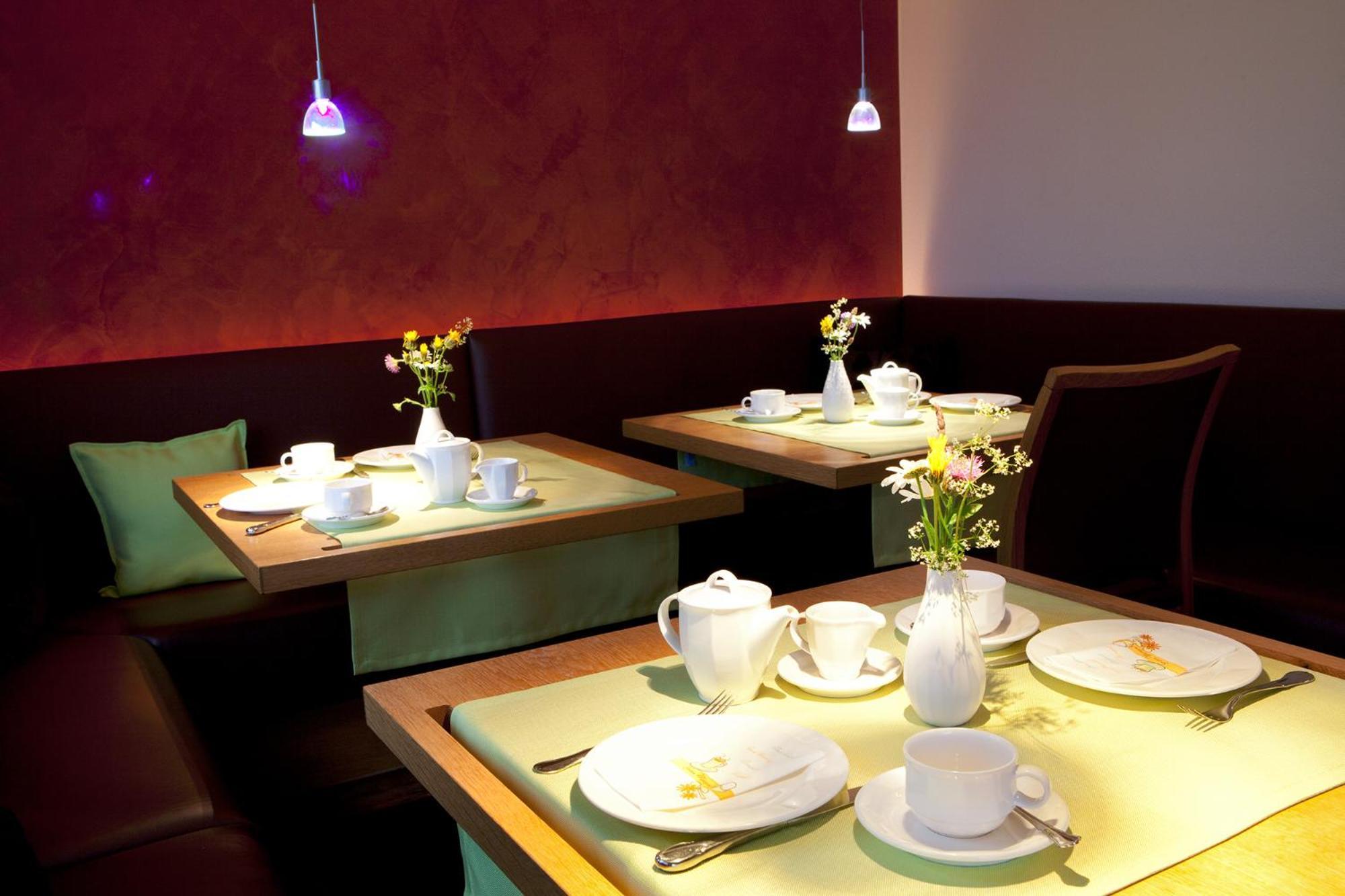 Aparthotel Brunnenhof Дамулс Екстериор снимка